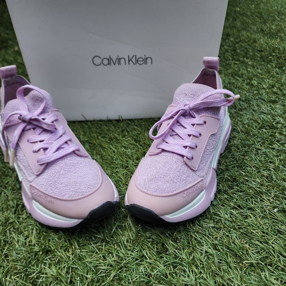 Women sneakers - Picture 2 of 6